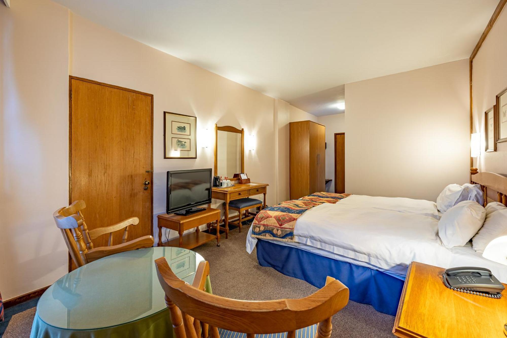 African Sky Hotels - Pine Lake Inn White River Exterior foto